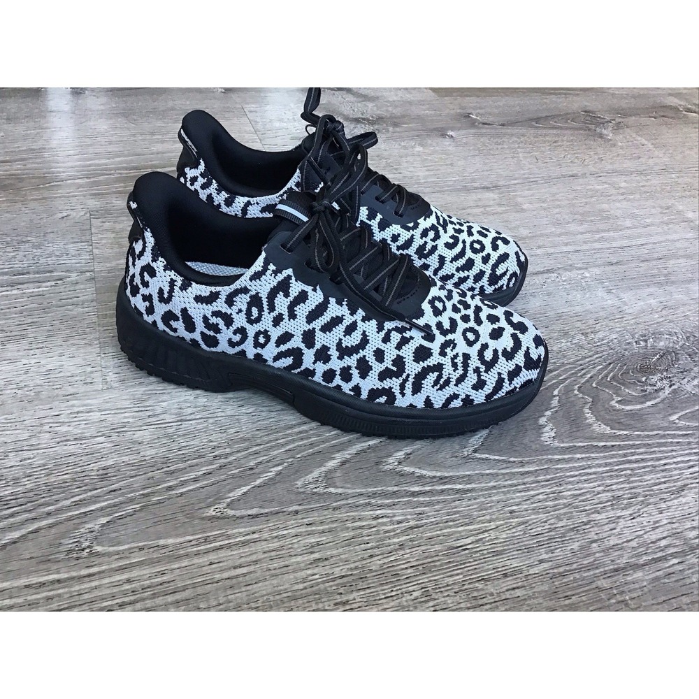 OrthOfeet Kita Hands-Free women's Size 6 D Slip-on Shoes 80019 Snow Leopard